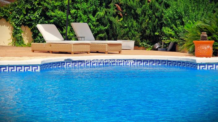 Image No.55-4 Bed Chalet for sale