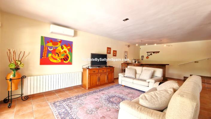 Image No.42-4 Bed Chalet for sale