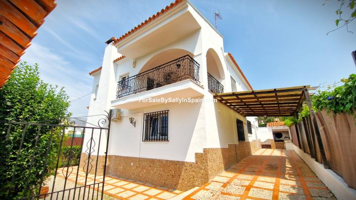 Image No.53-5 Bed Villa for sale