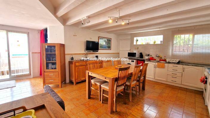 Image No.17-5 Bed Villa for sale