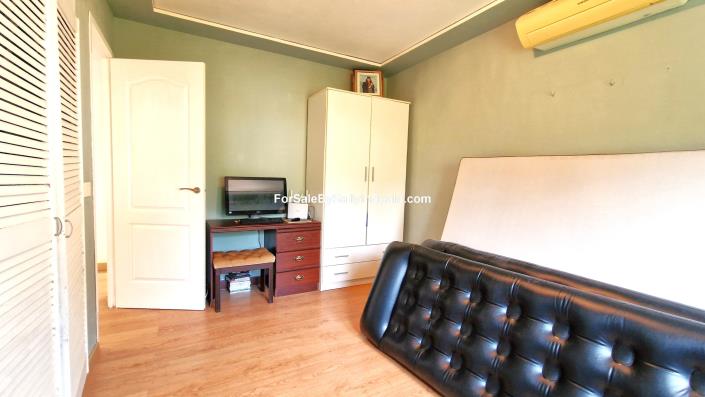 Image No.48-5 Bed Villa for sale