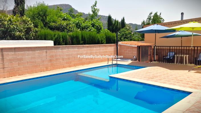 Image No.45-Villa de 4 chambres à vendre à Marxuquera