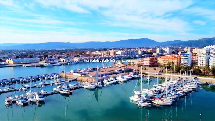 Image No.31-3 Bed Apartment for sale