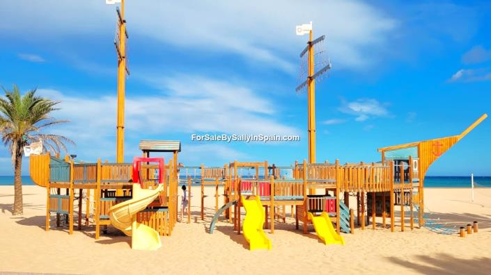 Image No.29-3 Bed Apartment for sale