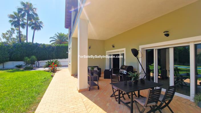 Image No.14-3 Bed Villa for sale