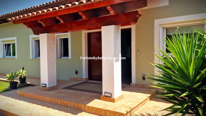 Image No.18-3 Bed Villa for sale