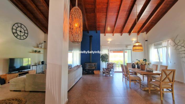 Image No.19-3 Bed Villa for sale