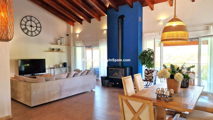 Image No.22-3 Bed Villa for sale