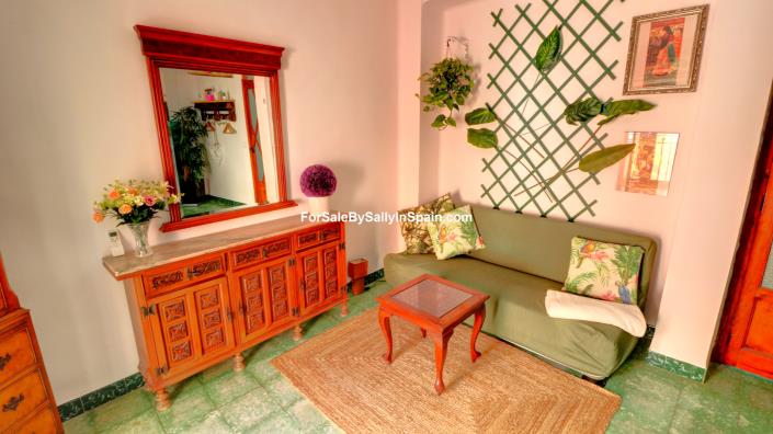 Image No.22-4 Bed Townhouse for sale