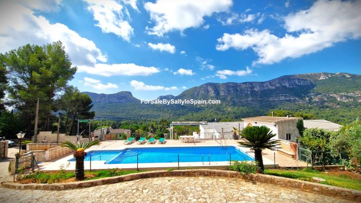 Image No.14-6 Bed Villa for sale