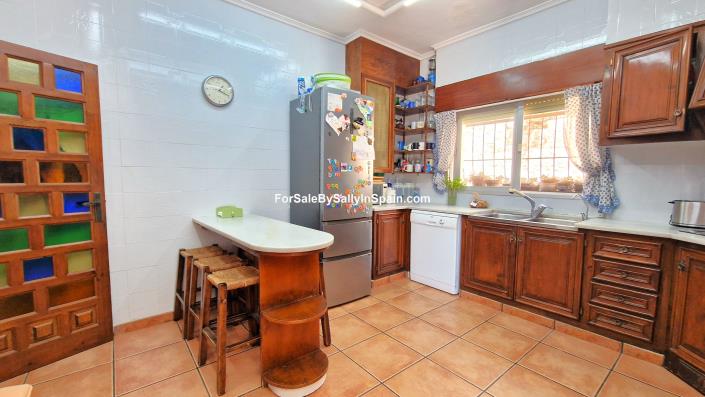 Image No.24-6 Bed Villa for sale