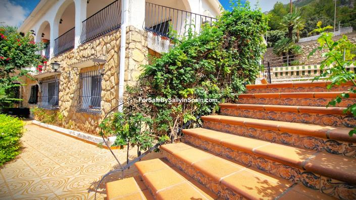 Image No.52-6 Bed Villa for sale