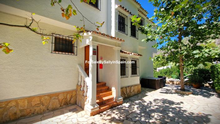 Image No.19-6 Bed Villa for sale