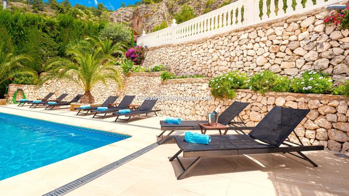 Image No.4-6 Bed Villa for sale