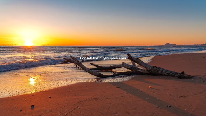 Image No.38-2 Bed Townhouse for sale