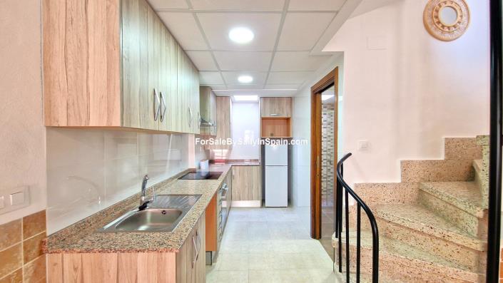 Image No.14-2 Bed Townhouse for sale