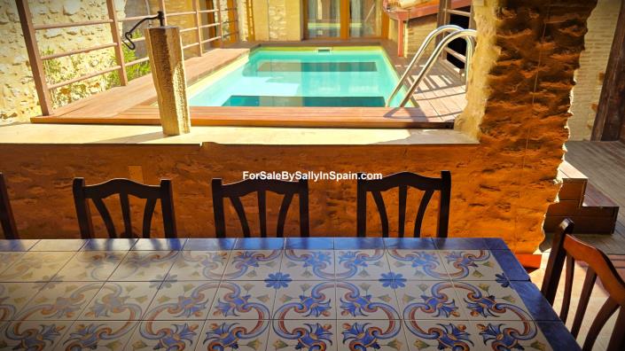 Image No.29-9 Bed Townhouse for sale