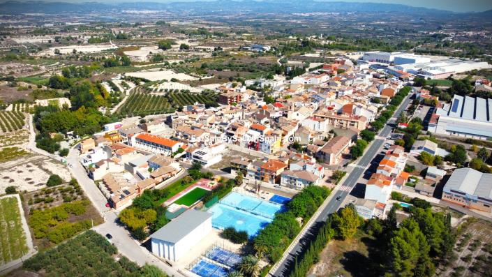 Image No.50-9 Bed Townhouse for sale