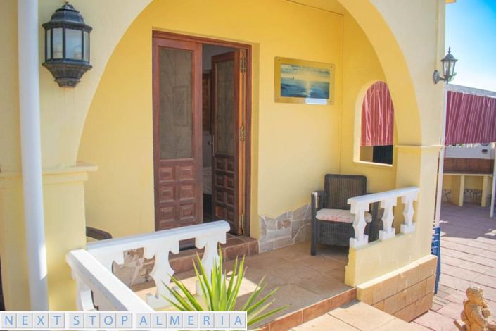 Image No.18-7 Bed Property for sale