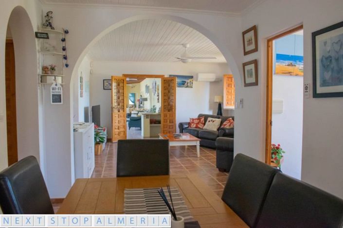 Image No.7-7 Bed Property for sale