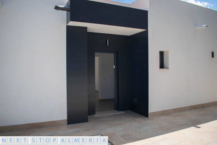 Image No.12-2 Bed Property for sale