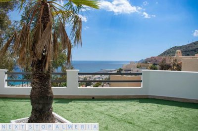 Artificial lawned area