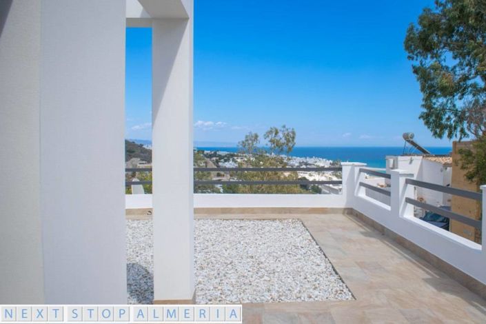 Image No.9-2 Bed Property for sale