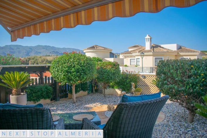 Image No.10-3 Bed Property for sale