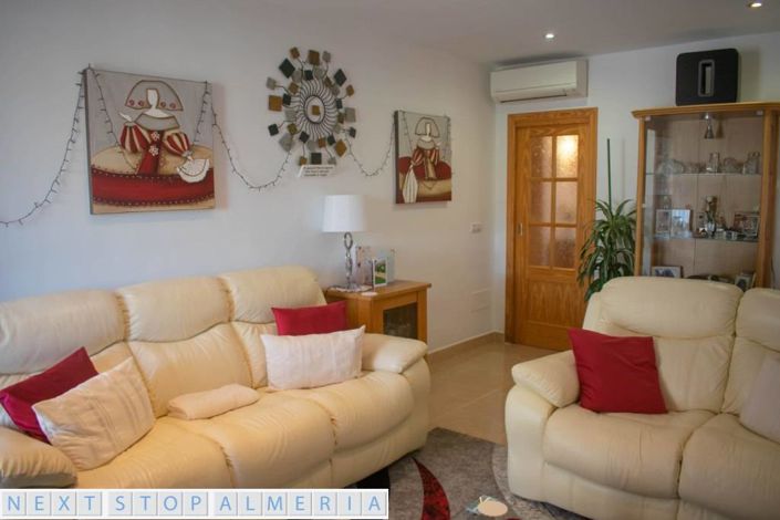 Image No.21-3 Bed Property for sale