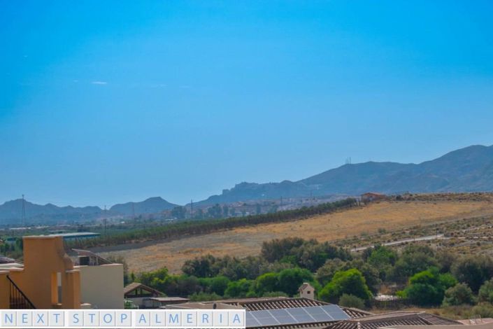 Image No.56-3 Bed Property for sale