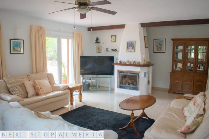 Image No.13-4 Bed Property for sale