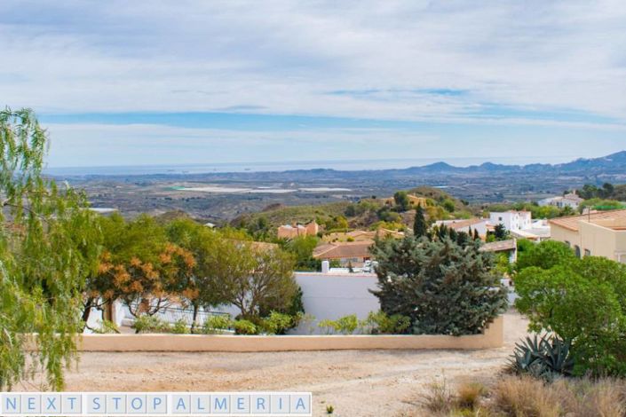 Image No.39-4 Bed Property for sale