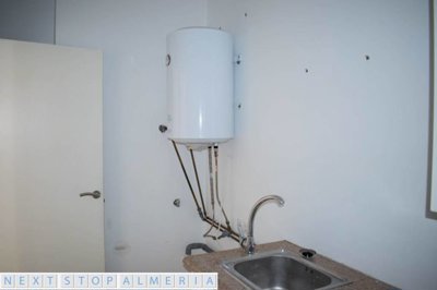 Utility room / Cuarto de servicio