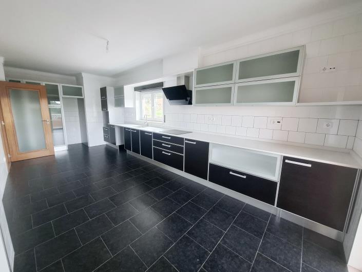 Image No.9-3 Bed Villa for sale