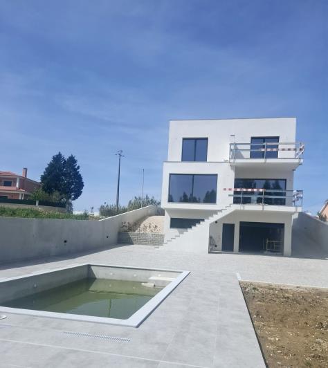 Image No.3-Maison / Villa de 4 chambres à vendre à Caldas da Rainha