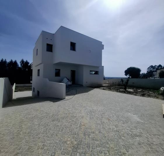 Image No.8-Maison / Villa de 4 chambres à vendre à Caldas da Rainha