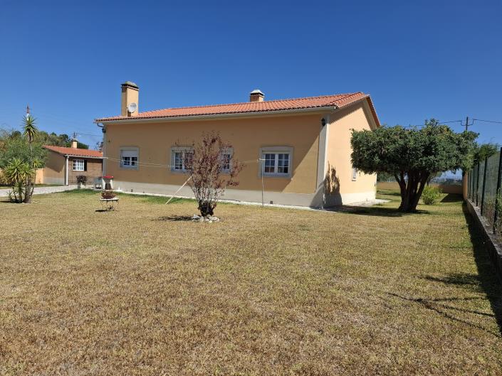 Image No.3-Propriété de pays de 3 chambres à vendre à Caldas da Rainha