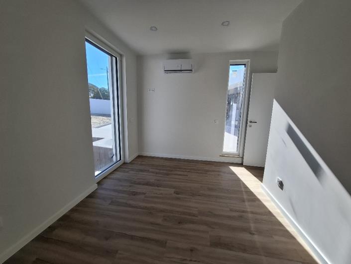 Image No.10-Maison / Villa de 4 chambres à vendre à Caldas da Rainha