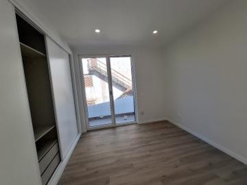 20250721_180300_resized