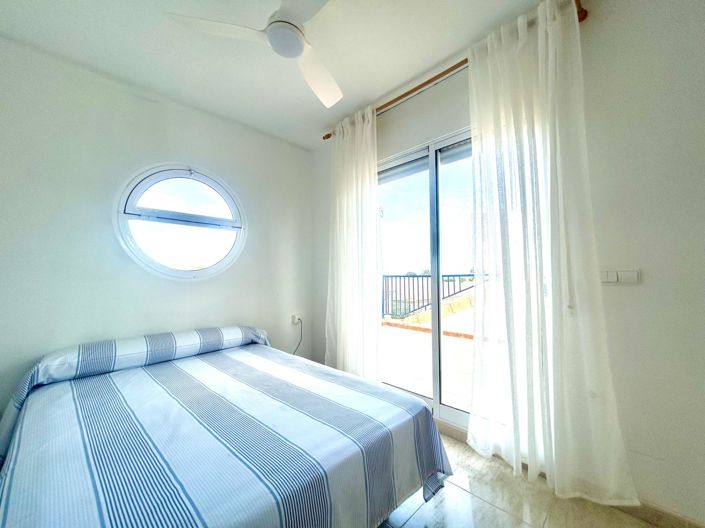 Image No.19-3 Bed Townhouse for sale