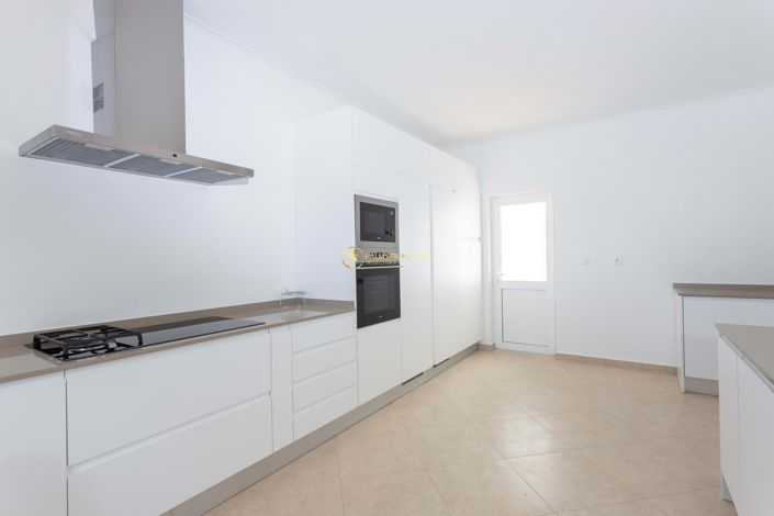 Image No.11-Villa de 4 chambres à vendre à Vila do Bispo