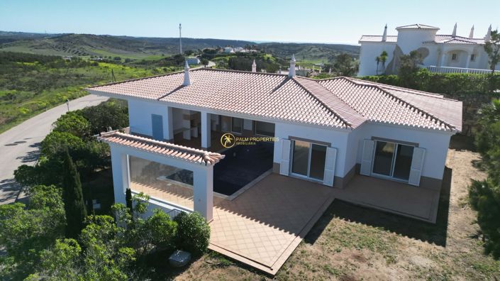 Image No.2-Villa de 4 chambres à vendre à Vila do Bispo