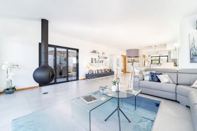 1706-636092-4017d2f44a169e2070a298ad08d2a2828