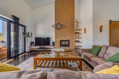 1706-638738-4017d2f44a169e2070a298ad08d2a2828