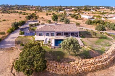 1706-638738-4017d2f44a169e2070a298ad08d2a2828