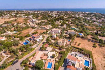 1706-640222-4017d2f44a169e2070a298ad08d2a2828