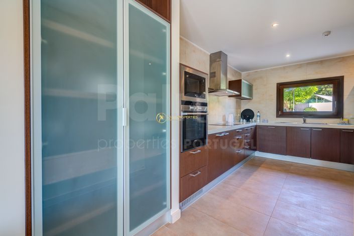 Image No.22-3 Bed Townhouse for sale