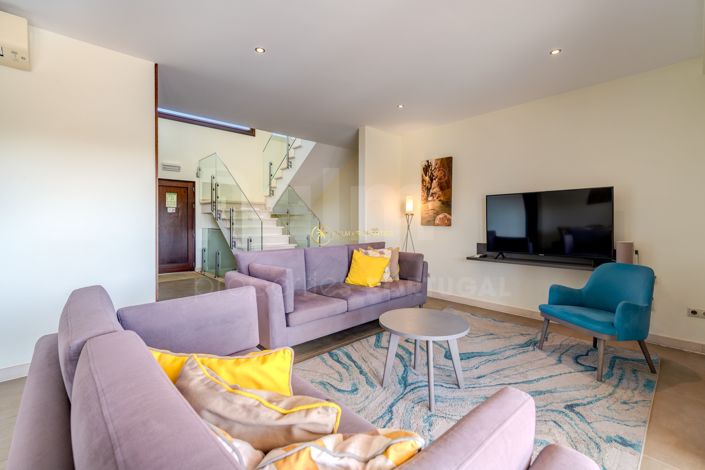 Image No.37-3 Bed Townhouse for sale