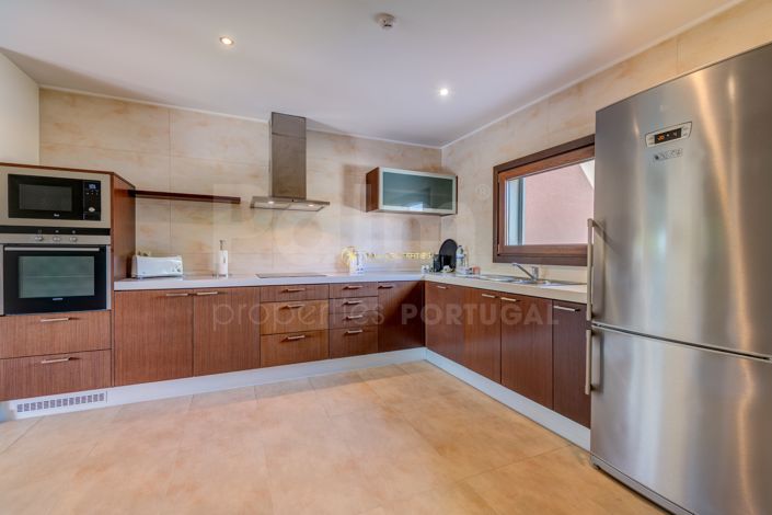 Image No.41-3 Bed Townhouse for sale