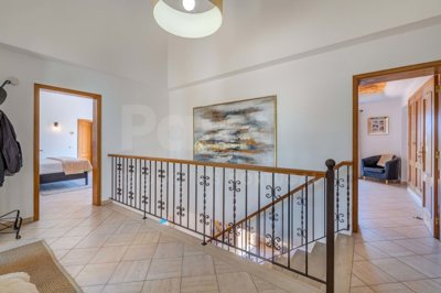 1706-639509-4017d2f44a169e2070a298ad08d2a2828